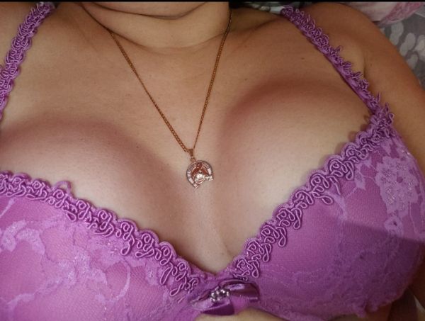Hola corazón como estas, bueno te cuento un poquito soy totalmente independiente tengo lugar propio, mis horarios son de 14hs a 22hs con previo aviso de turno.!! Servicio que te ofresco es oral vajinal masajes, solo whatsapp bsts Cecilia 
